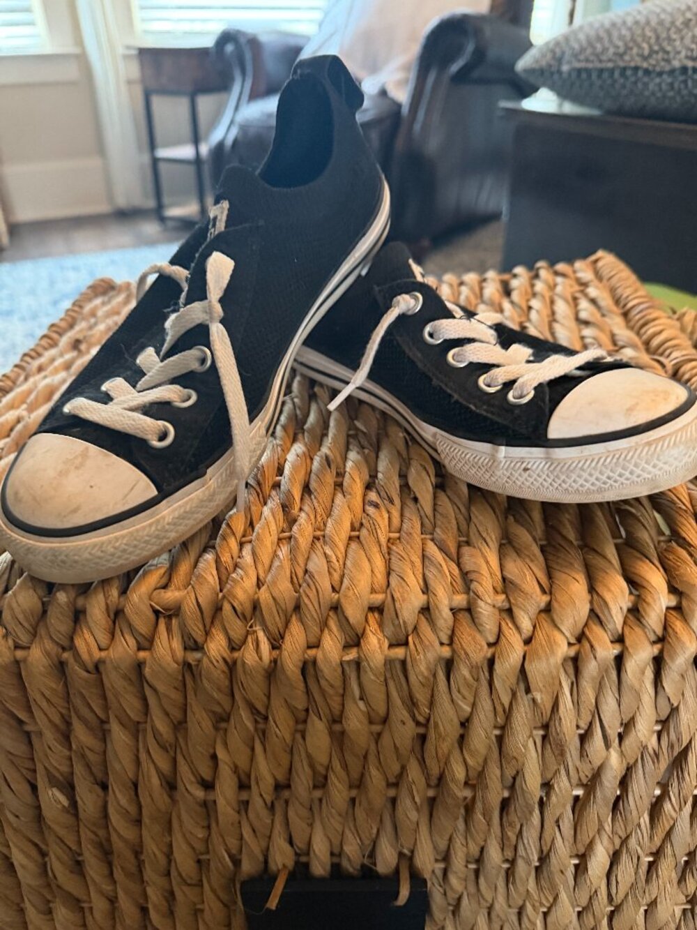 converse black sneakers